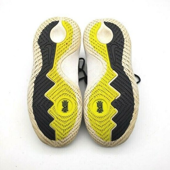 NIKE Kyrie Flytrap GS Basketball Shoes Black AA1154-001 Youth Size 4 Women's 6 - Picture 7 of 7